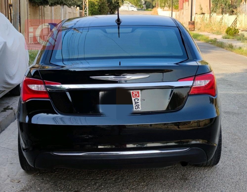 كرايسلر 200